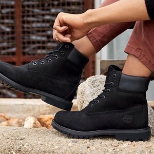 Timberland Black Nubuck Suede Boots 10661 Size 7